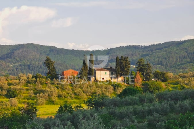 House in Cavriglia - view 1