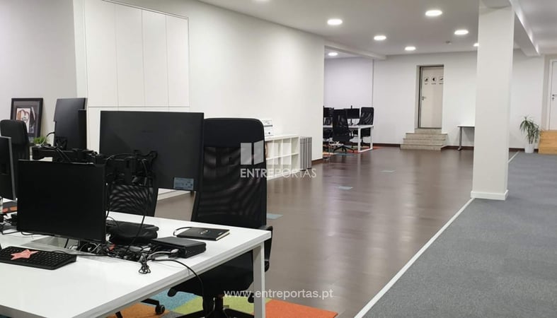 House in Viana do Castelo - view 1