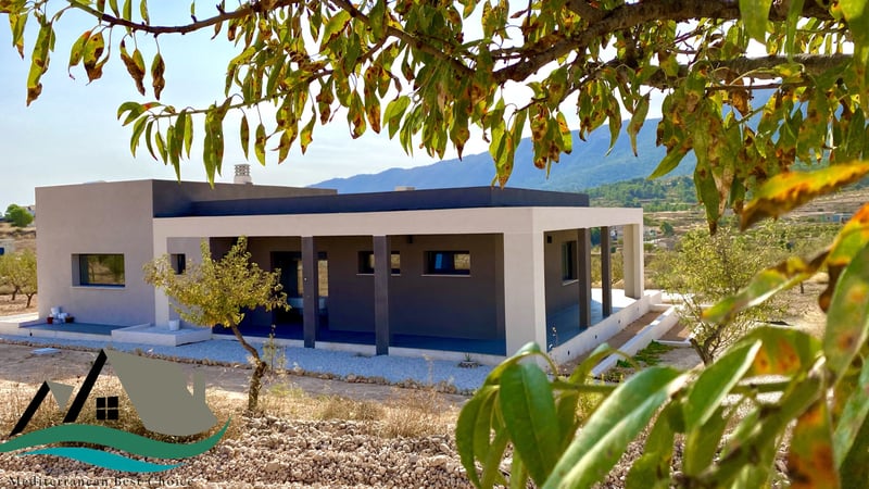 Villa in Alicante - view 1