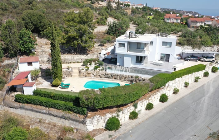 Villa in Armou - view 1