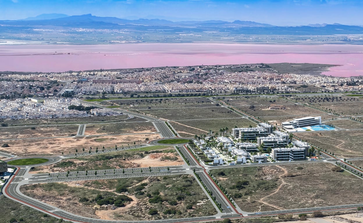 Apartment in Torrevieja - Image 2