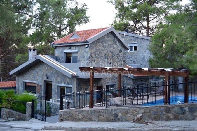 House in Moniatis - view 1