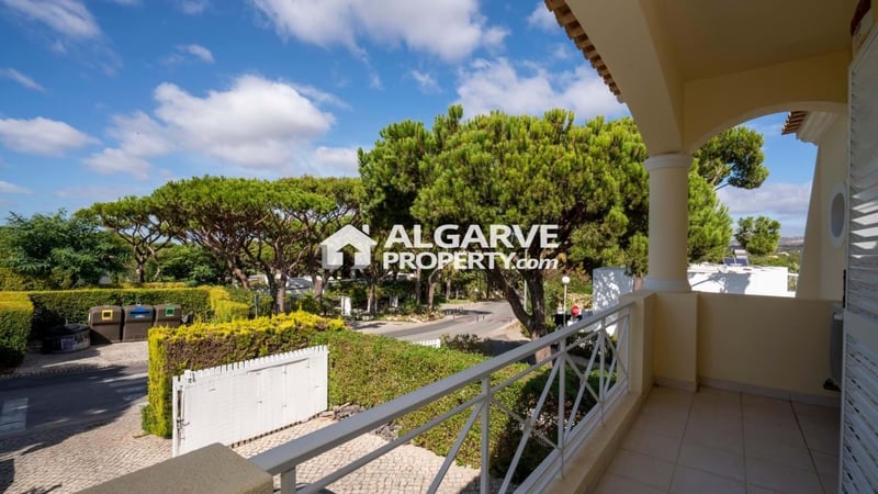 House in Quarteira - view 1