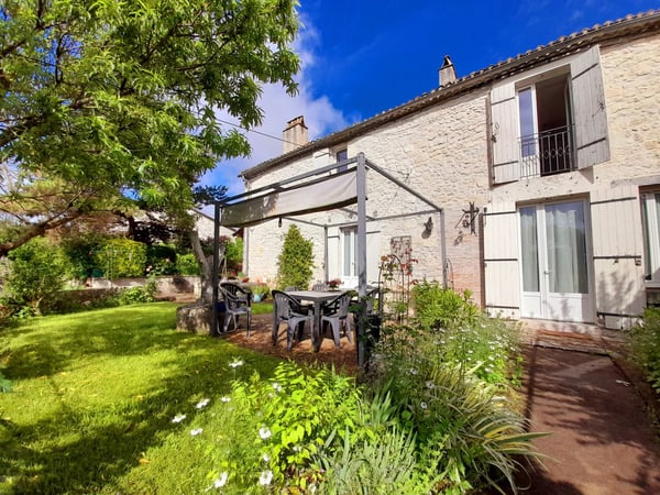 House in Issigeac - view 1