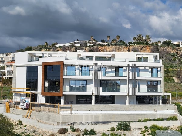 Villa in Yeroskipou - view 1