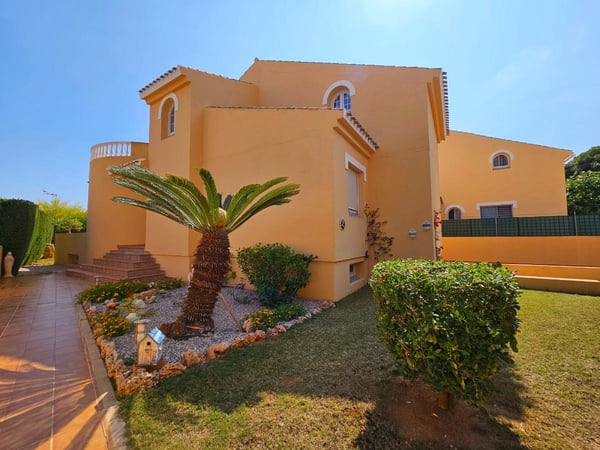 Villa in Playa Honda - view 1