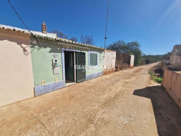 Villa in Benafim - view 1