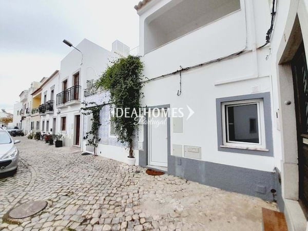 Villa in Tavira - view 1