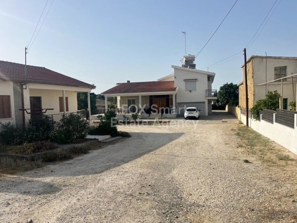 House in Tseri - view 1