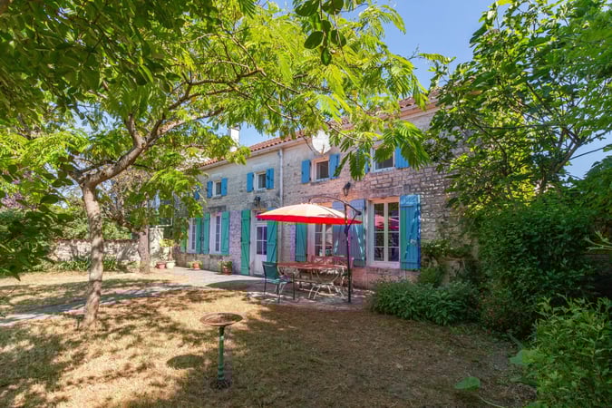 House in Bresdon - view 1