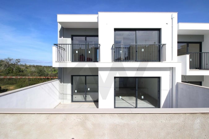 Villa in Armacao de Pera - view 1