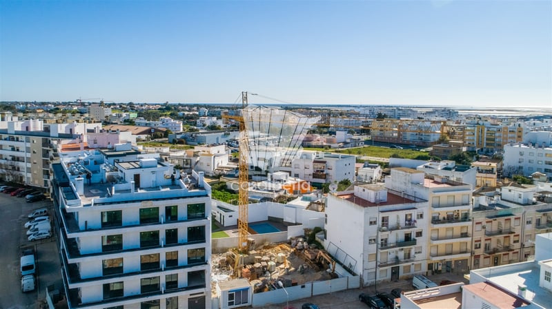 Apartment in Quelfes - view 1