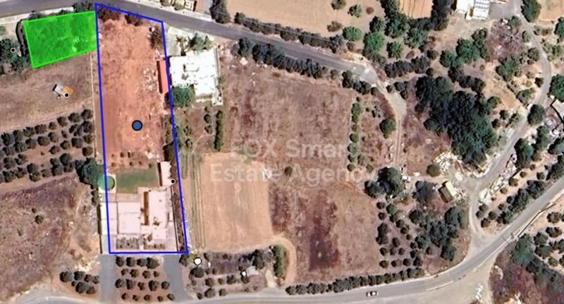 Land in Emba - view 1