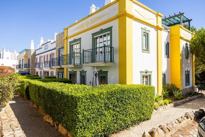 Villa in Castro Marim - view 1