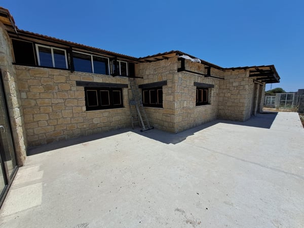 House in Armou - view 1