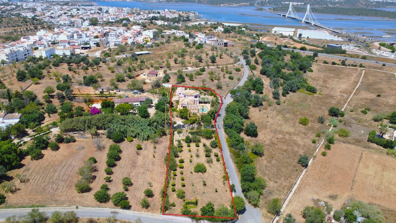 House in Estombar - Image 2