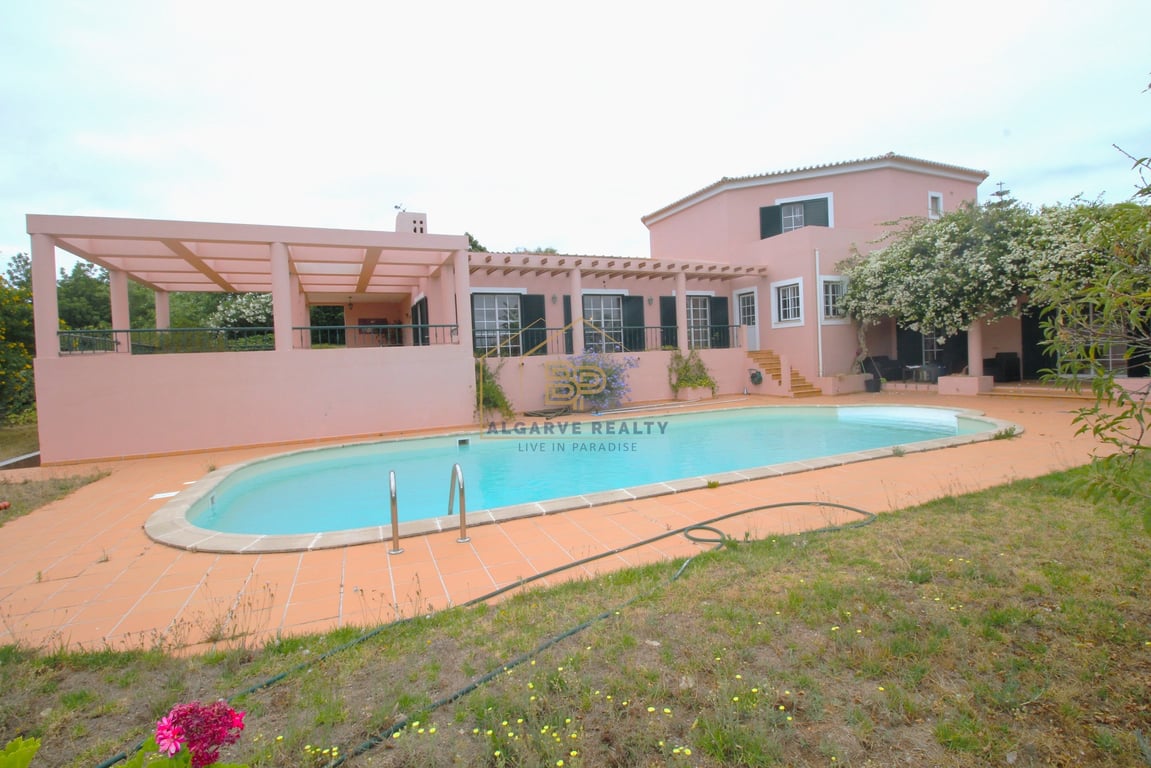 House in Estombar - Image 3