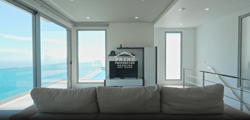 Villa in Arco da Calheta - view 1