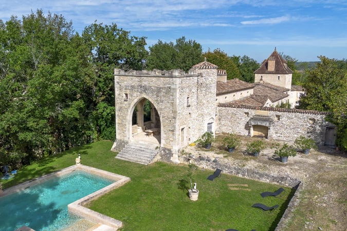 House in Monflanquin - view 1