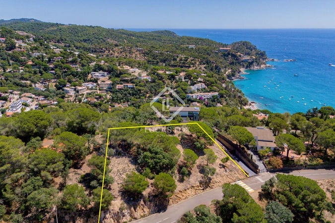 Land in Girona - view 1