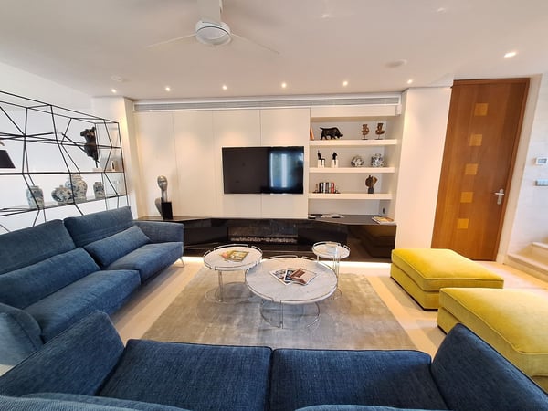 Villa in Nueva Andalucia - view 1