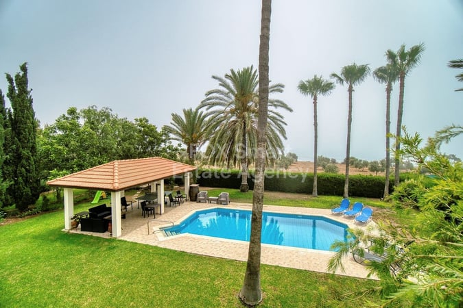 House in Timi - view 1