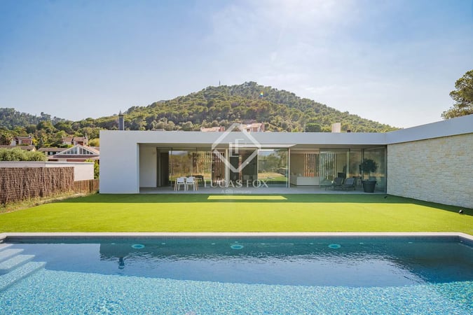 House in Barcelona - view 1