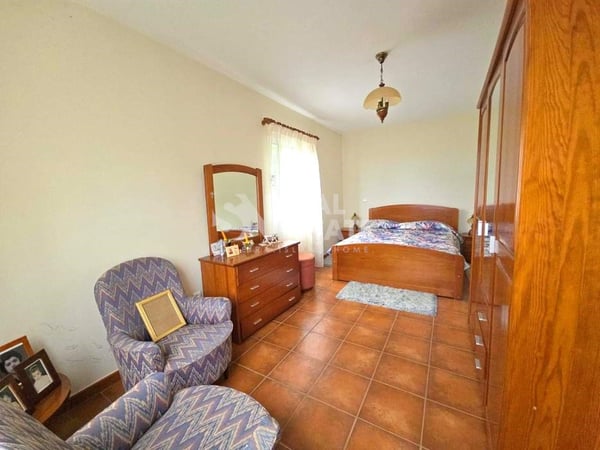 Villa in Arco de Sao Jorge - view 1