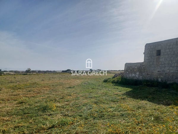 House in Is-Siggiewi - view 1