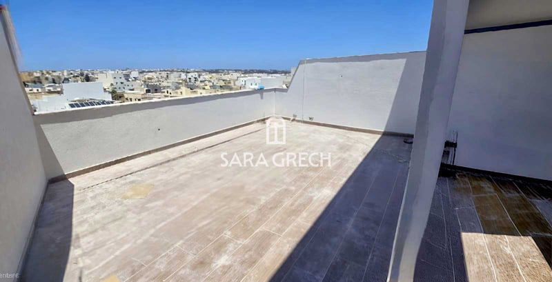 Penthouse in Attard - view 1
