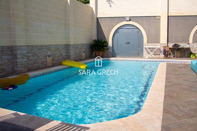 House in L-Iklin - view 1