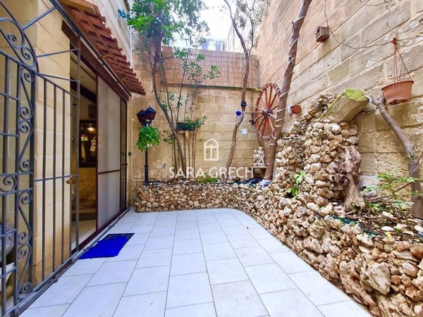 House in Hamrun - view 1