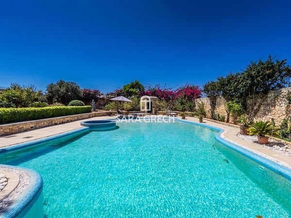 House in Qrendi - view 1