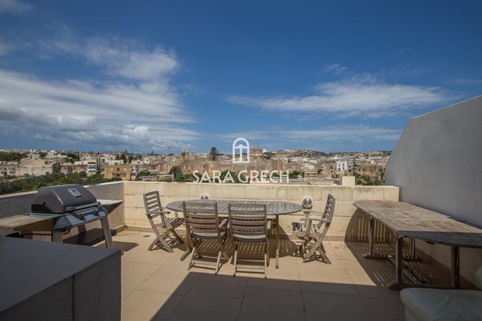 Penthouse in Balzan - view 1