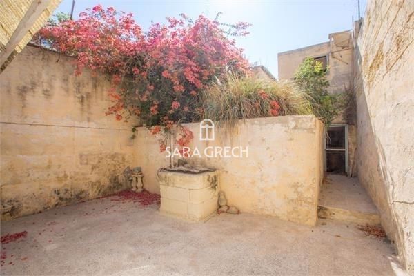 House in Ir-Rabat - view 1