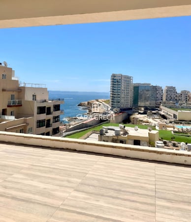 Penthouse in Tas-Sliema - view 1