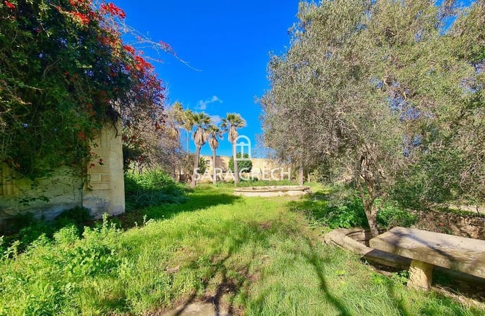 House in Haz-Zebbug - view 1