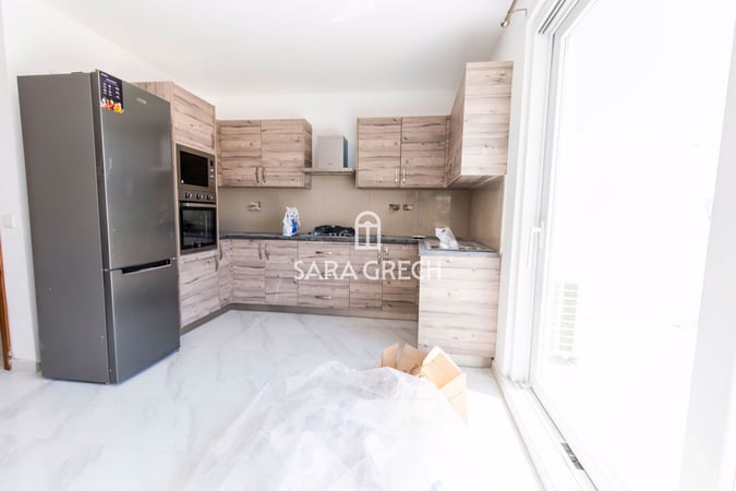 Penthouse in Birkirkara - view 1