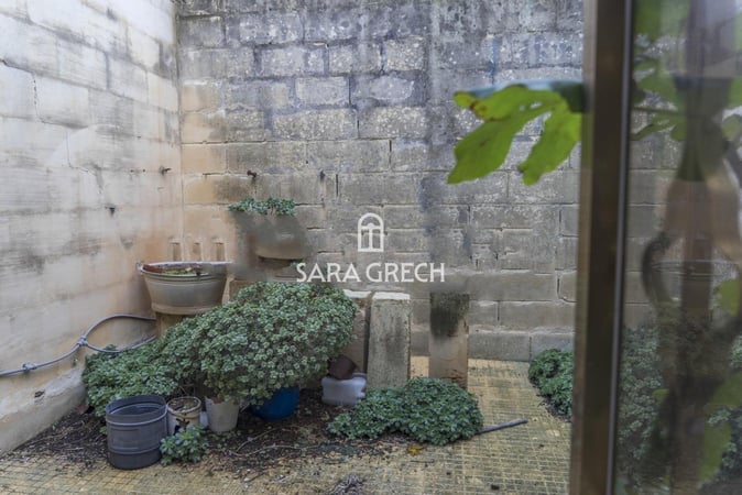 House in L-Imqabba - view 1