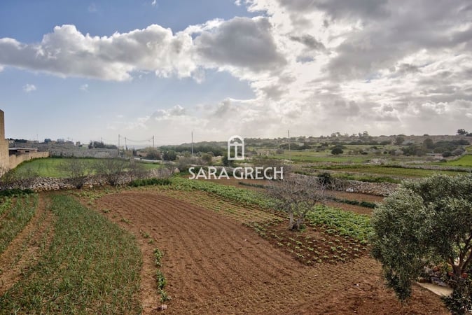 House in Iz-Zurrieq - view 1
