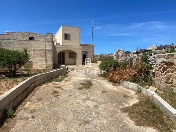 House in Ir-Rabat - view 1