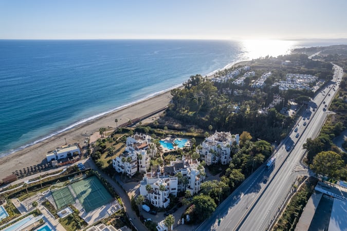 House in Estepona - view 1