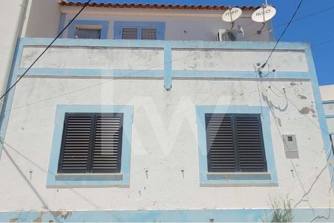 Villa in Aroal - view 1