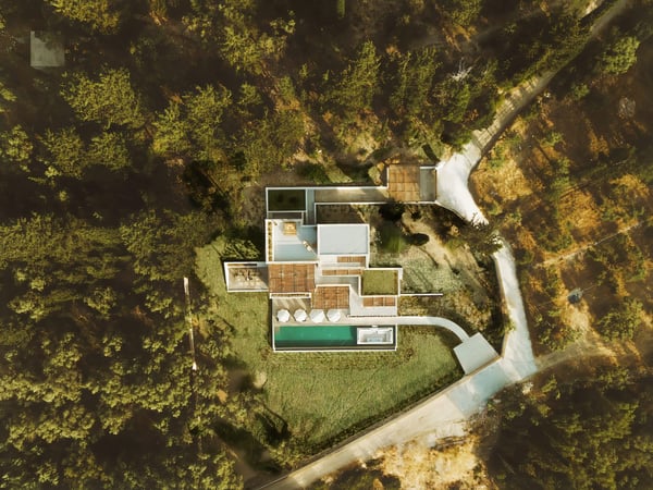 Villa in Nidhrion - view 1