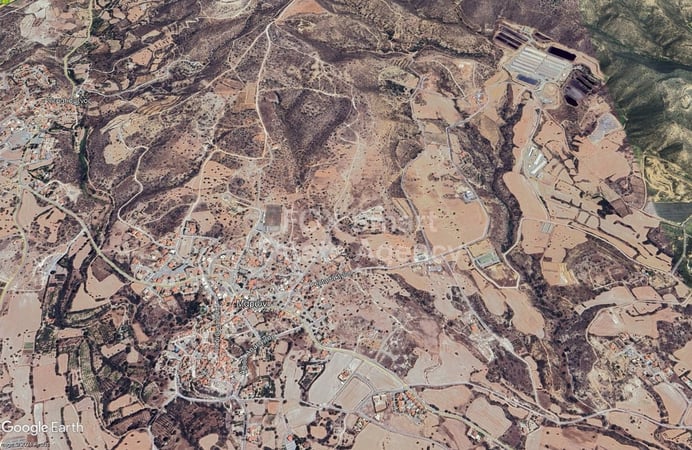 Land in Maroni - view 1