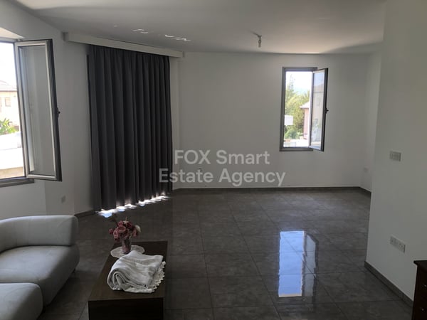 House in Agia Varvara Lefkosias - view 1