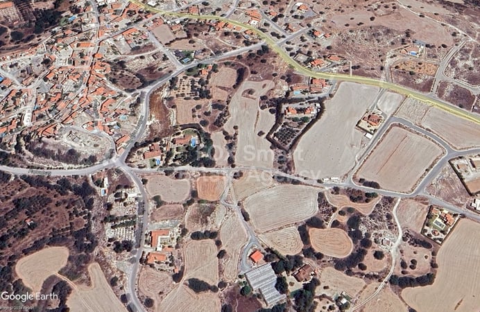 Land in Maroni - view 1