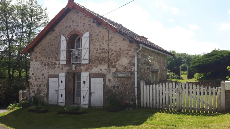 House in Lussac-les-Eglises - view 1