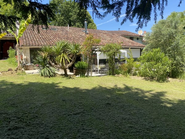 House in Chalais - view 1