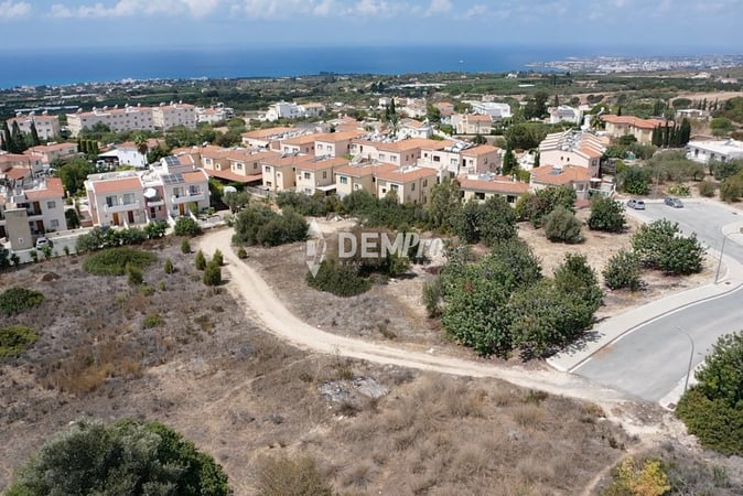 Land in Tala - view 1